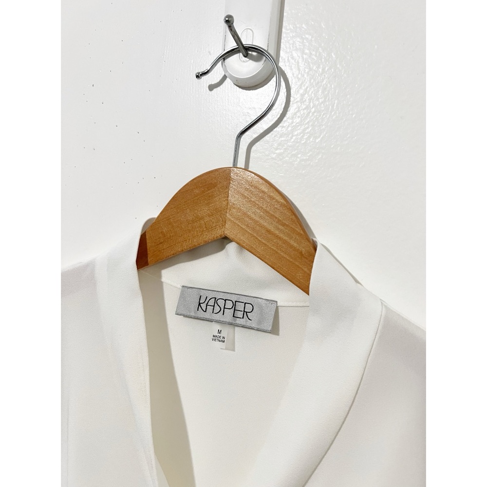 Kasper Women's White Sleeveless Tie-Neck Top Size Medium - Picture 6 of 11